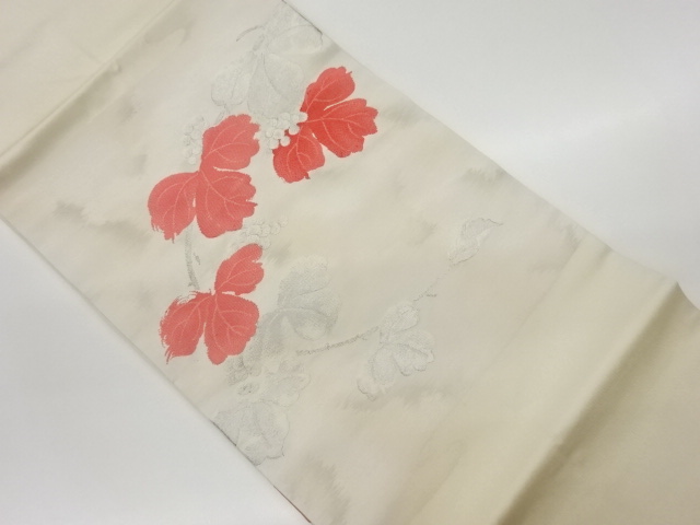 リサイクル　葡萄唐草模様織出し名古屋帯